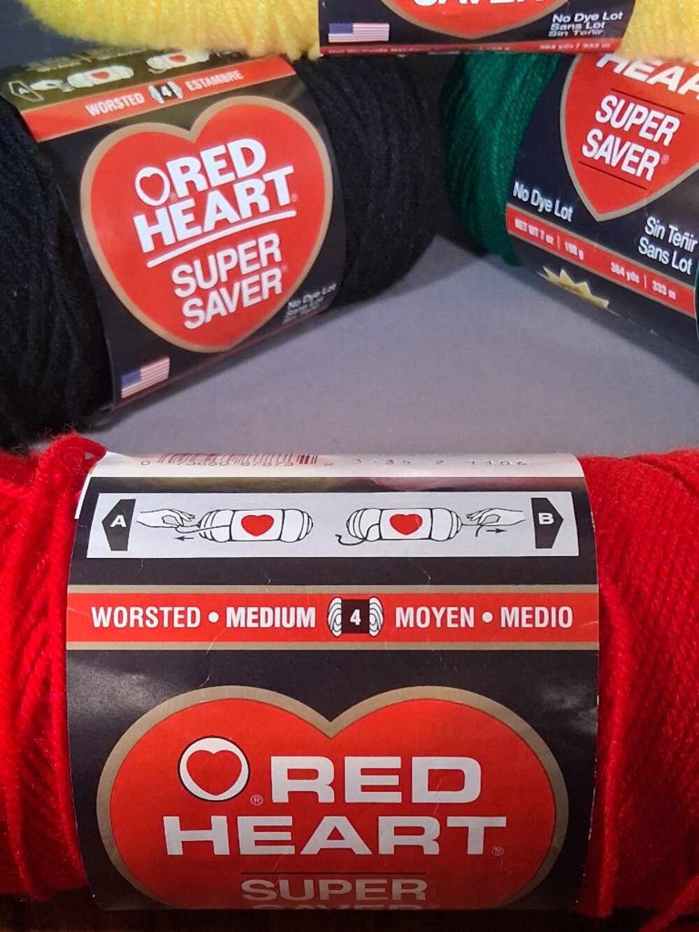All Reainig Skeins for $30 Lrg Yarn Destash Lot Red Heart Vintage - Picture 6 of 7